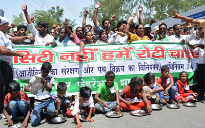 Jharkhand :: Protest by Foothpath Vendors