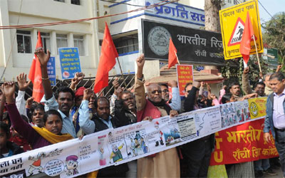 CITU activists protested against PM Narendra Modi on demonetization