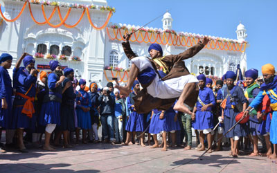 Lens Eye Special :: Gatka on occassion of Hola Mohalla.