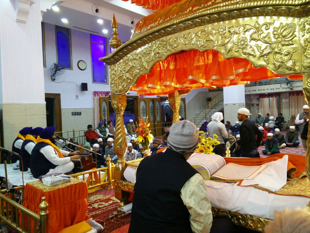 Colourful lighting of Gurudwaras on ocassion of prakash parv of shri Guru  Gobind Singh jee
